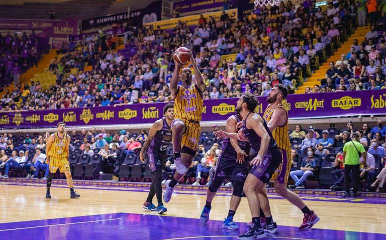 Dorados pierde en casa ante fuerza regia