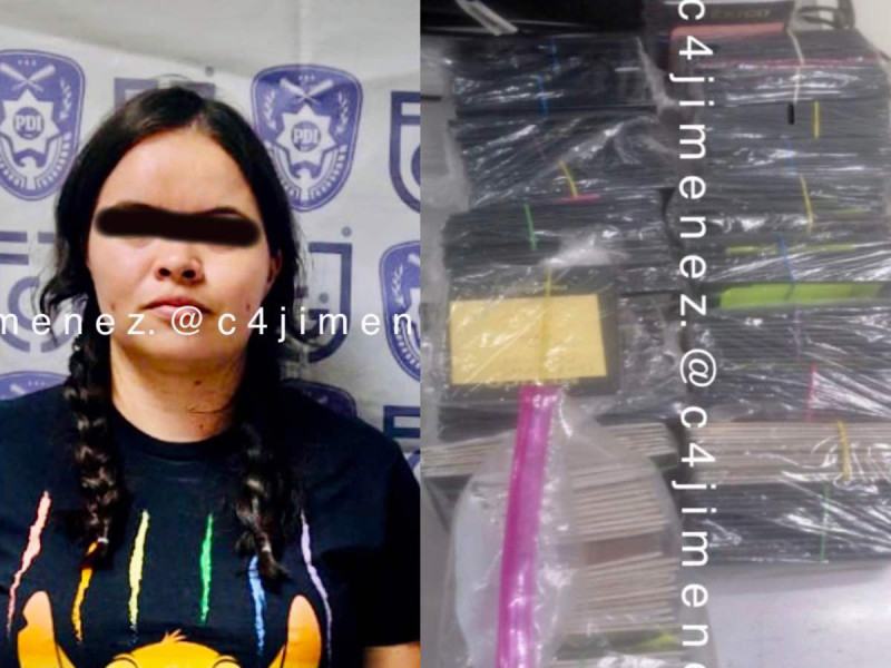 Detienen en AICM a mujer con más de 200 pasaportes y visas