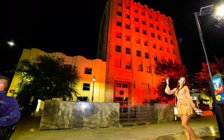 El edificio Eloy Vallina es ahora uno de los más de 50 puntos naranja