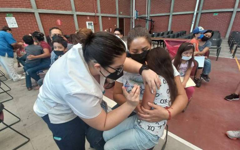 Exhorta Bienestar a padres llevar a vacunar a menores de 5 años contra Covid-19