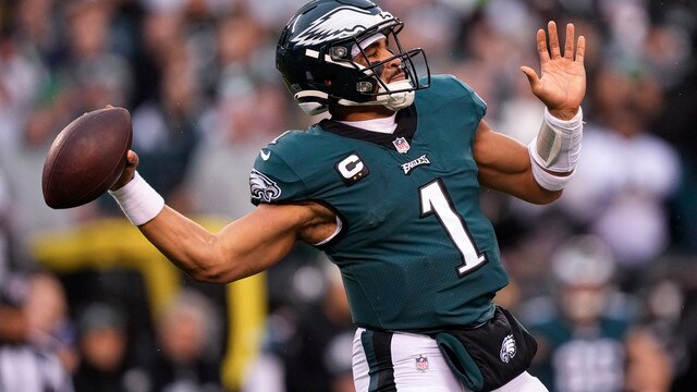 ¿Quién es Jalen Hurts, mariscal de campo de Philadelphia Eagles?