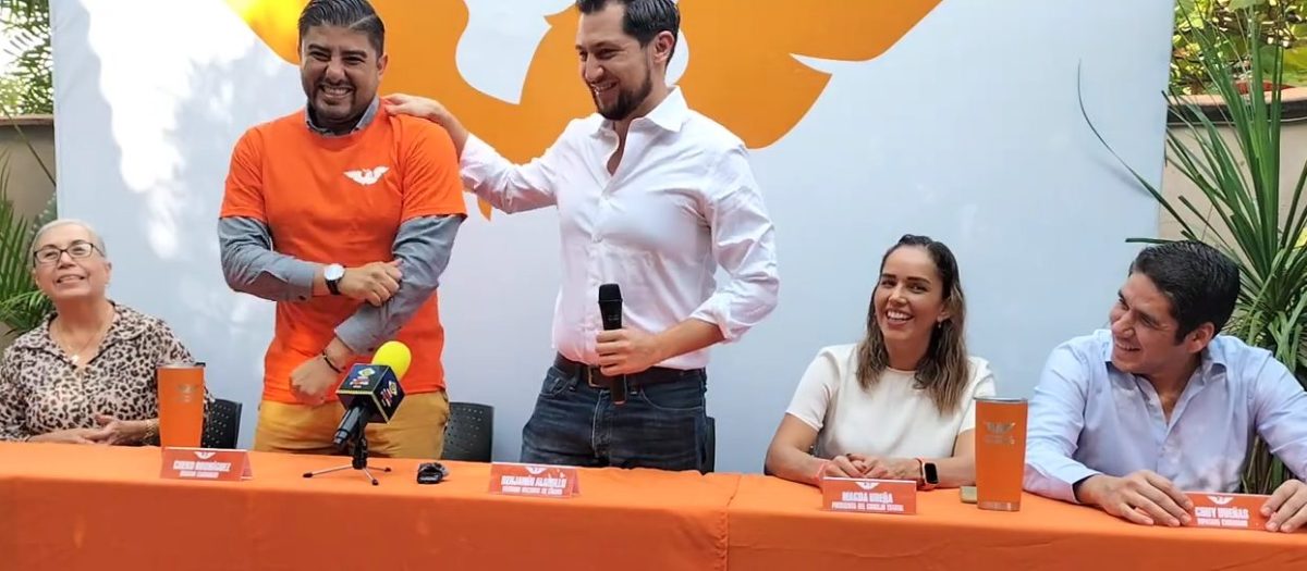 En una rueda de prensa celebrada en Colima, representantes del movimiento ciudadano se reunieron para abordar temas de relevancia para la comunidad local y regional