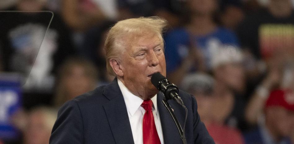 Trump reta a Harris a tres debates en septiembre