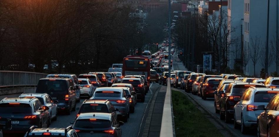 Los vehículos de combustión sumarán más del 70 % del total en 2050, según la OPEP