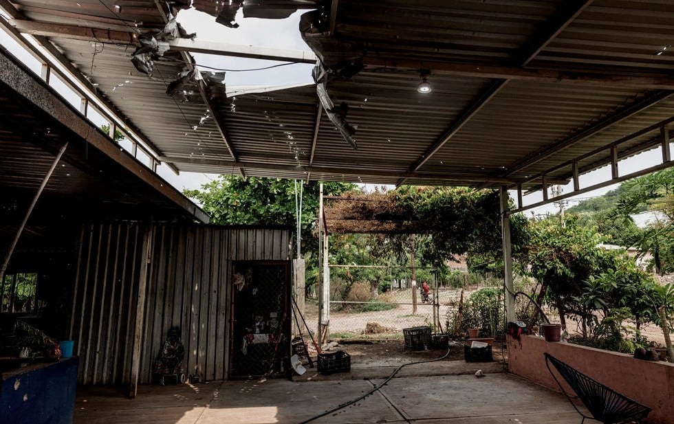 Con drones y explosivos improvisados, los cárteles de México adoptan armas de guerra modernas