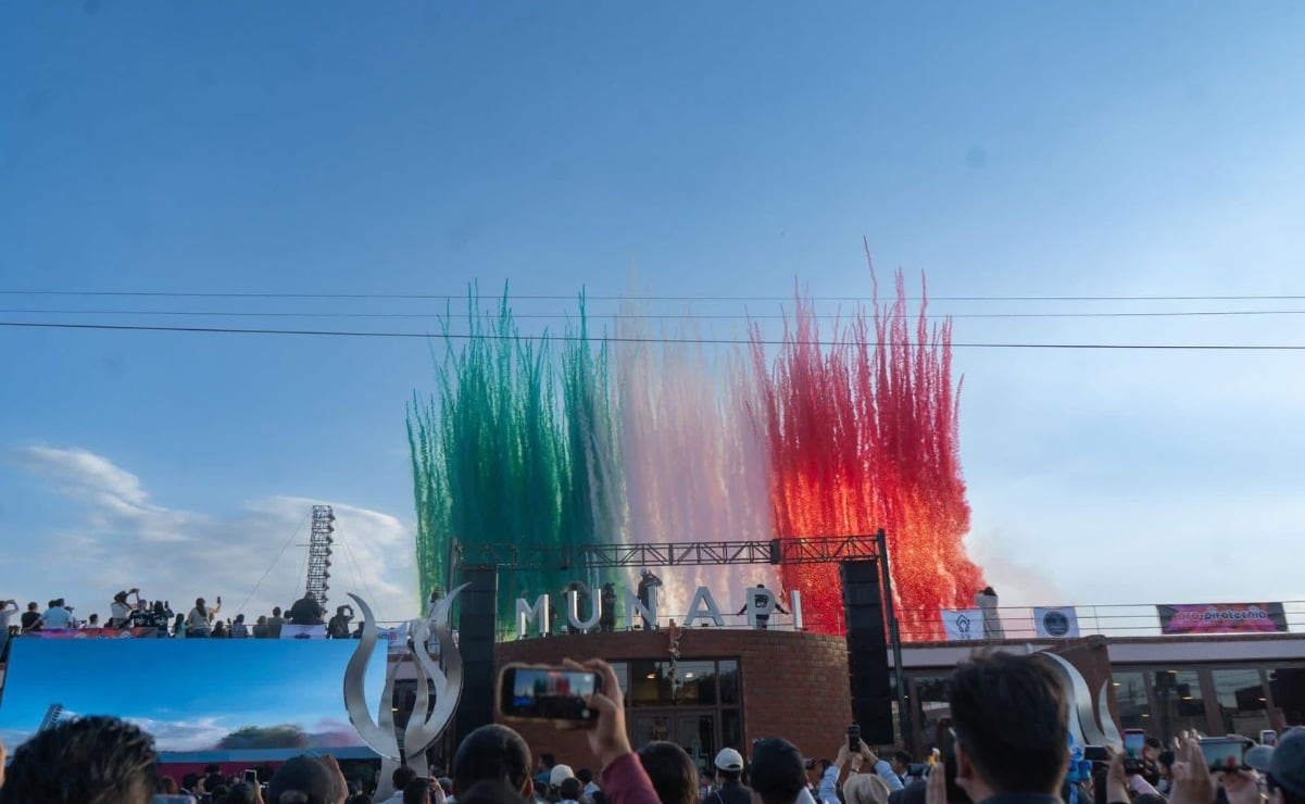 Espectacular apertura de la Feria Internacional de Pirotecnia: luces, música y tradición en llamas